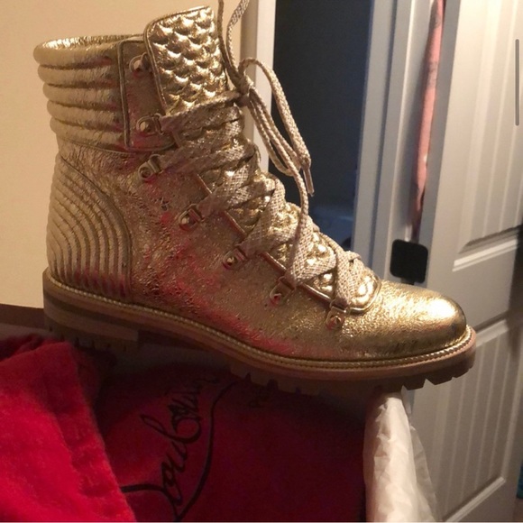 ISO (IN SEARCH OF) CHRISTIAN LOUBOUTIN MAD BOOT - Picture 3 of 6